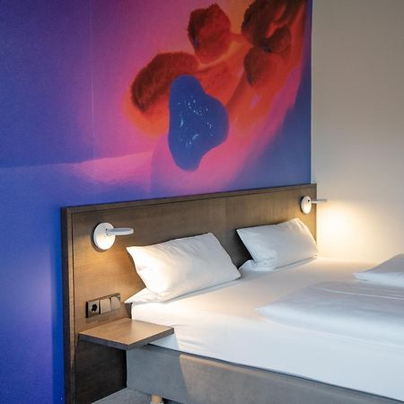 Qubixx Stadtmittehotel Швебиш-Халль Экстерьер фото
