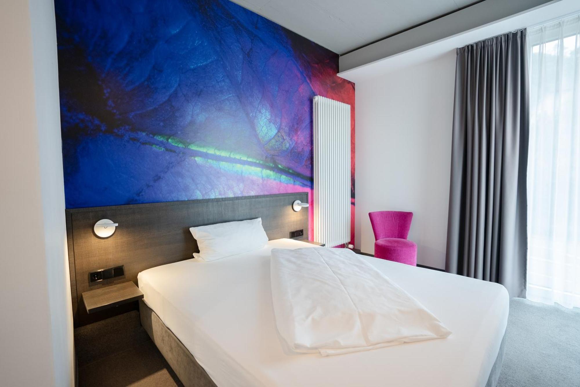 Qubixx Stadtmittehotel Швебиш-Халль Экстерьер фото