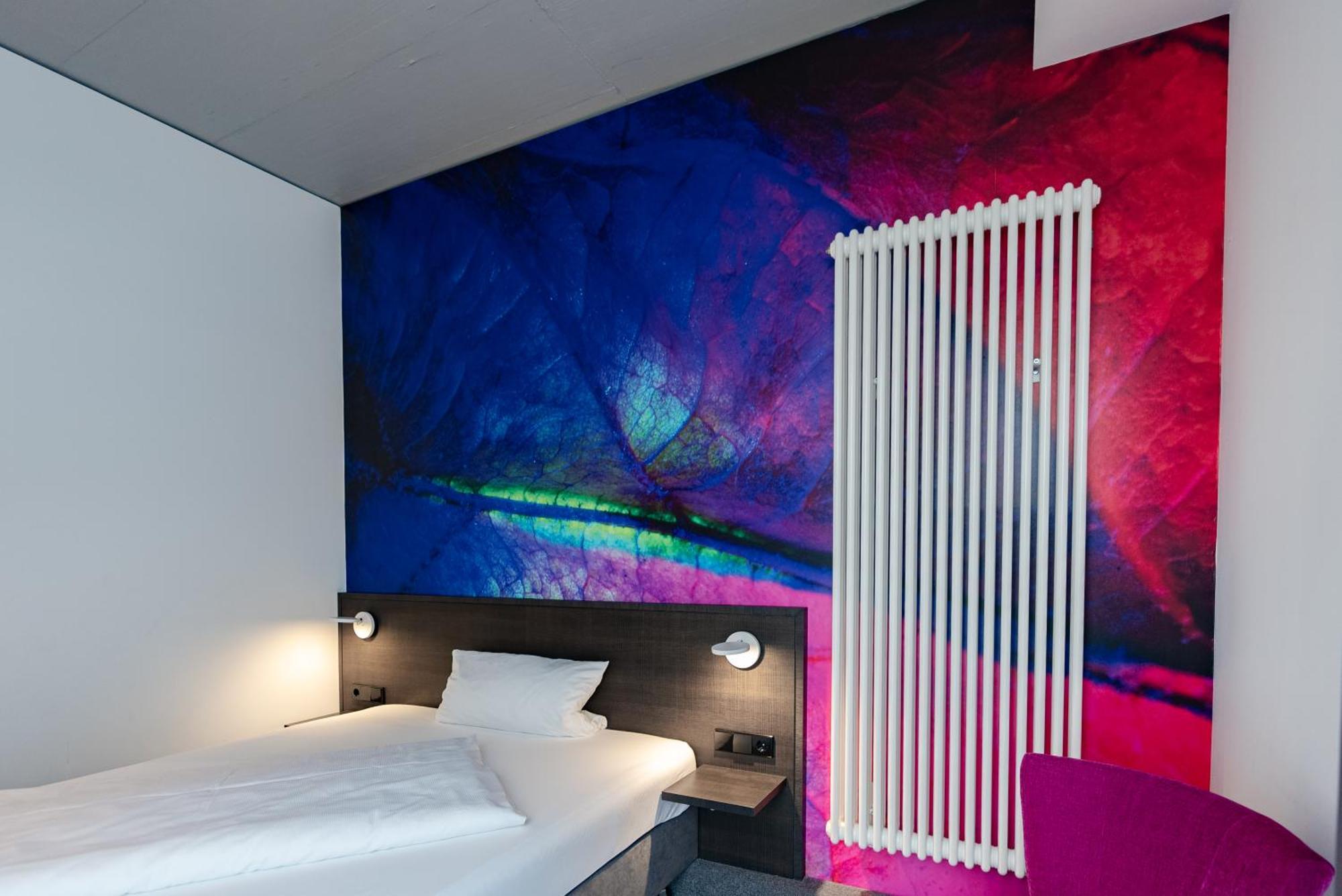 Qubixx Stadtmittehotel Швебиш-Халль Экстерьер фото